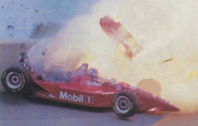 Resultado de imagem para Emerson Fittipaldi sofre grave acidente em Michigan